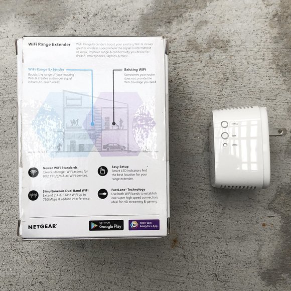 NETGEAR - AC750 Dual-Band Wi-Fi Range Extender - Picture 4 of 6